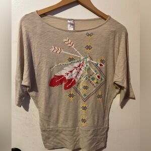 Embroidered Feather Design Women's 2000’s styled Top - size L